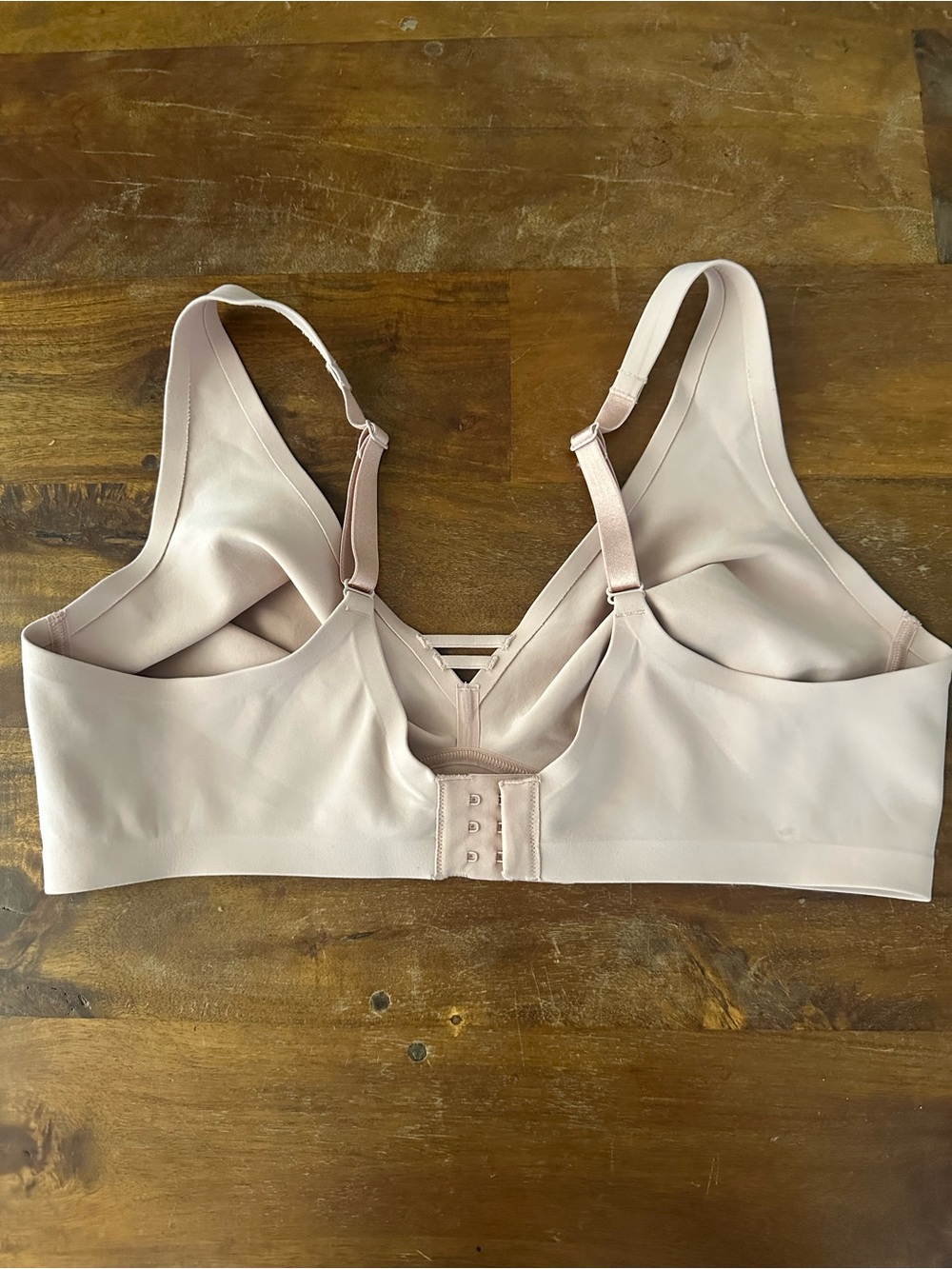 Soma Essentials Unlined Wireless Soft V-Neck Bralette in Beige 38D - Picture 2 of 5
